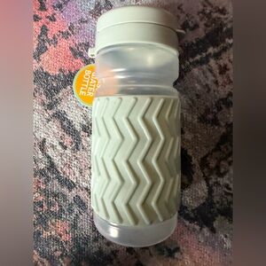 Chevron Patterned Water Bottle - White